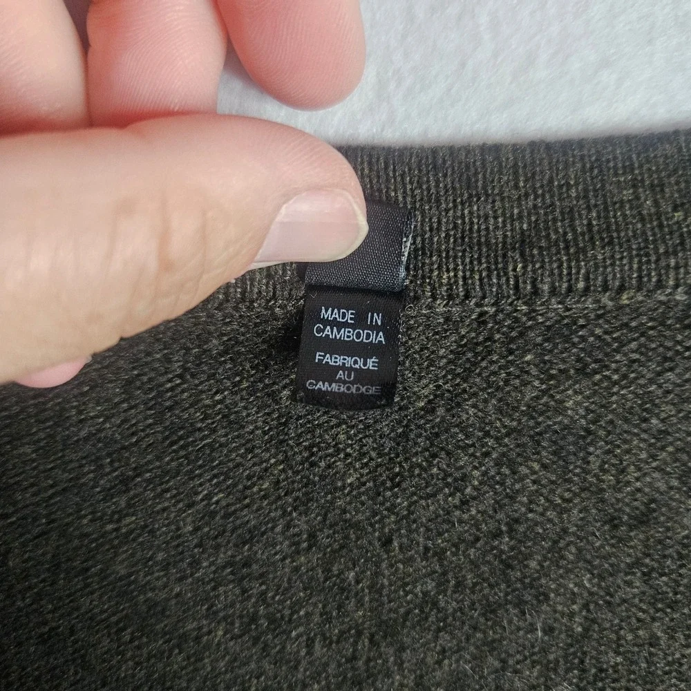 Muji Mens Wool Yak Hair Blend V-Neck Cardigan Sweater Dark Olive Green Large